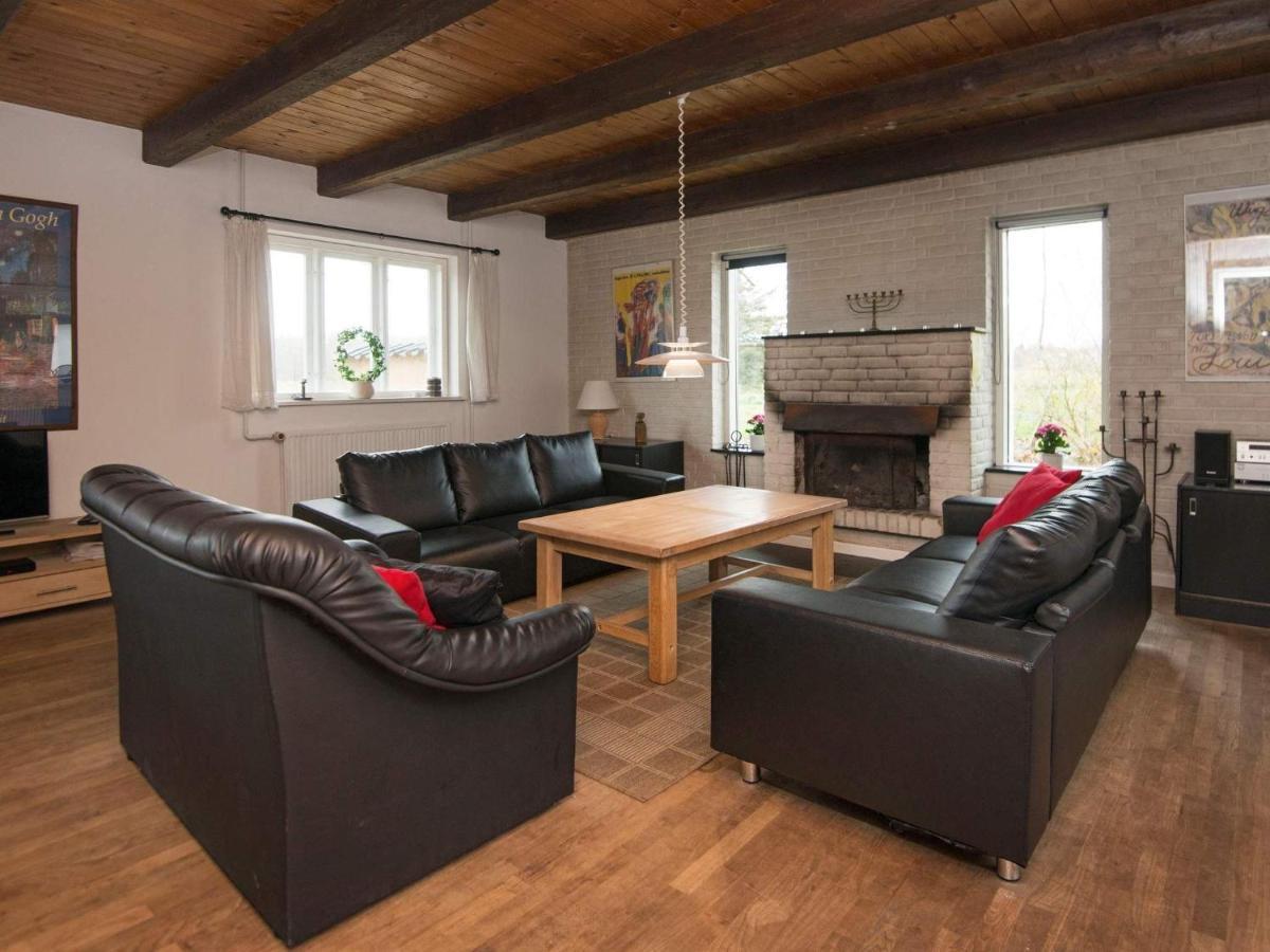15 Person Holiday Home In Hundslund 외부 사진